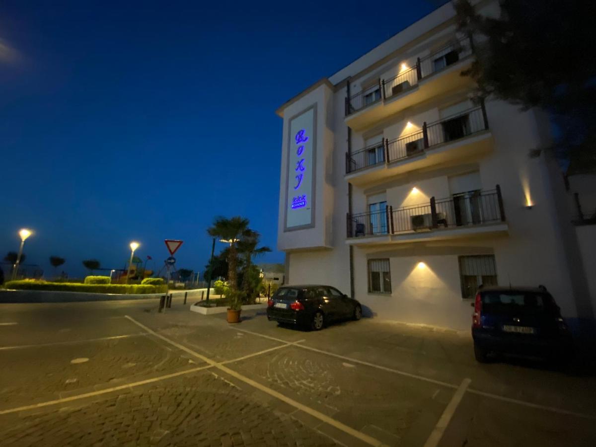 Residence Roxy Misano Adriatico Exteriér fotografie