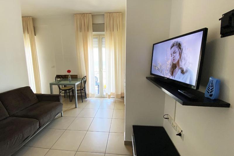 Residence Roxy Misano Adriatico Exteriér fotografie