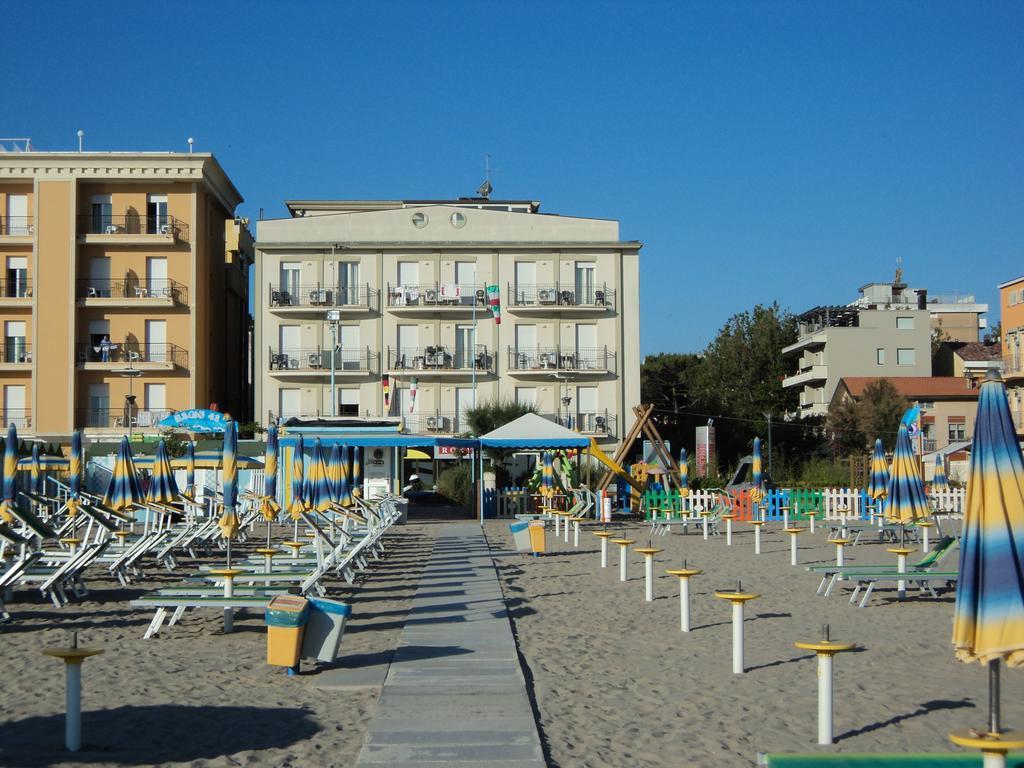 Residence Roxy Misano Adriatico Exteriér fotografie